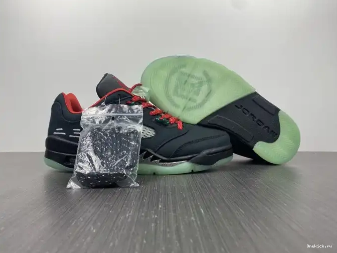 One Kick Retro Air Jordan Anthracite 5 DM4640-036 0524